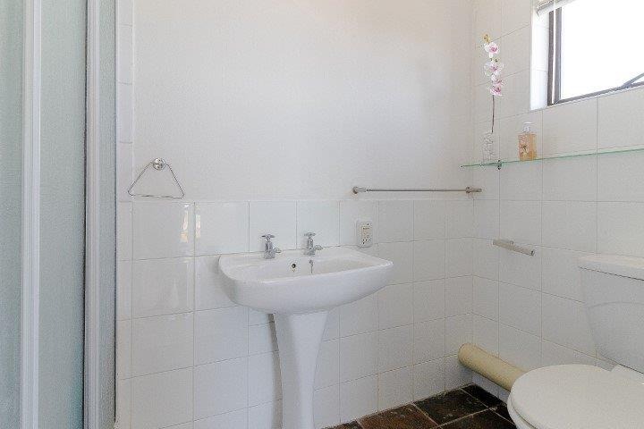 2 Bedroom Property for Sale in Baysville Eastern Cape